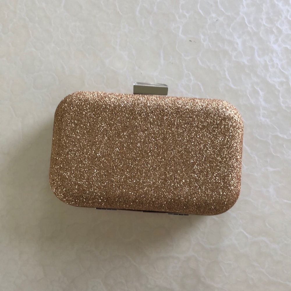 Gold clutch